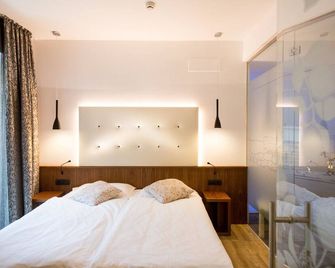 Hotel Pace - טורי דל בנאקו - חדר שינה