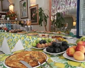 Hotel Domu Incantada - Muravera - Buffet