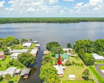 All About The Water-Come On! 1 Of 3 Renovated 2023! - Crescent City - Vista del exterior