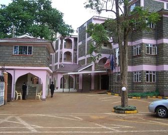 Skynest Country Hotel - Kitale - Building