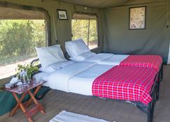 Julia's River Camp - Maasai Mara - Bedroom