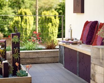 B&B Rafters - Abingdon