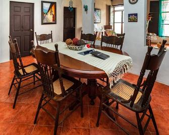 Hostal El Patio - San Joaquín - Comedor