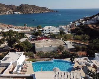 Galaxy Hotel - Mylopotas - Piscina