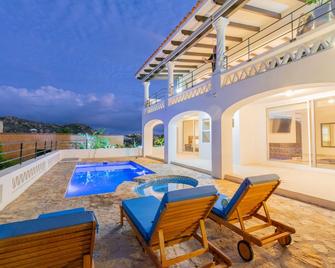 Villa Mar Azul by Cabo Villas - Cabo San Lucas - Pool
