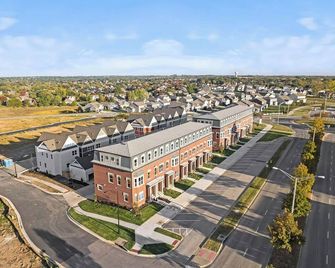 Landing | Beautiful 2BD in Lee's Summit - Lee’s Summit - Gebäude