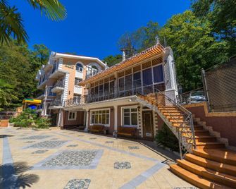 Villa Polianna - Sotschi - Gebäude