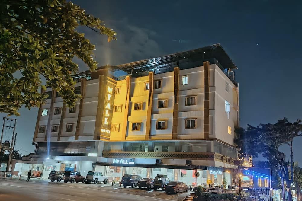 هوتل ماي أول بادانج