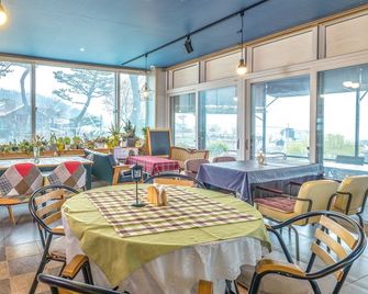 Ganghwa Naerimong Pension - Ganghwa-gun - Restaurant