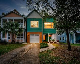 The Art House unique Mount Dora Getaway - Mount Dora - Building