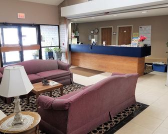 Abby Inn - Abbotsford - Front desk