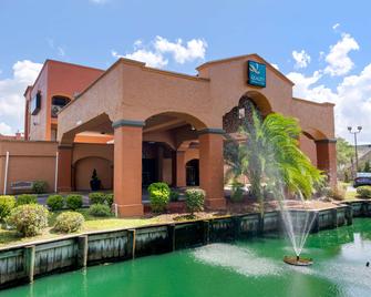 كواليتي إن آند سويتس - جاكسونفيل (فلوريدا) - مبنى