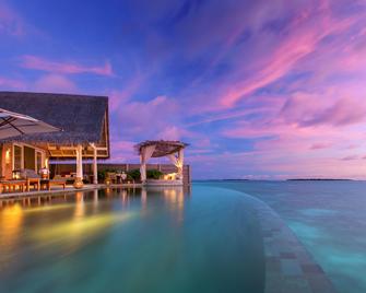 Milaidhoo Maldives - Kamadhoo - Pool