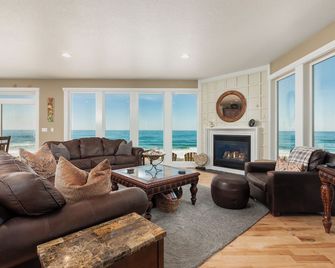 Ocean Front Luxury Home - Lincoln Beach - Sala de estar