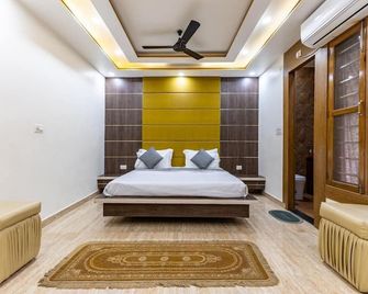 A radiant villa on Ganges with modern amenities - Rishikesh - Habitación