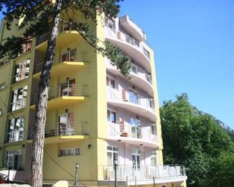 Hotel International - Baile Herculane - Gebäude