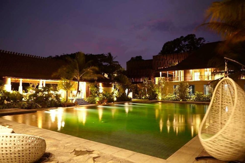 Amanuba Hotel & Resort Rancamaya - Bogor - Piscina
