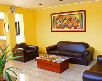 Hotel Bohemia - Lima - Wohnzimmer