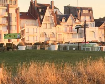 Charming T2 Side Sea View With South Balcony Wifi - New - Le Touquet - Building