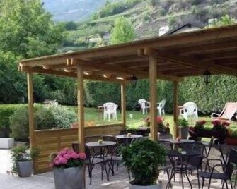 Hotel Saint Pierre - Saint-Pierre - Patio