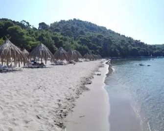 Apartments Feral - Saplunara - Plage