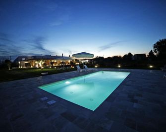 Tenuta Cesarina - Alessano - Pool
