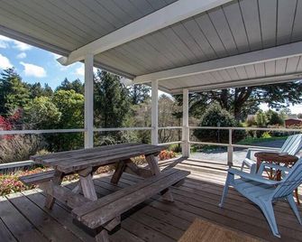 Parker Creek Cabin - Dog & Beachcomber's Paradise! - Trinidad - Balcón