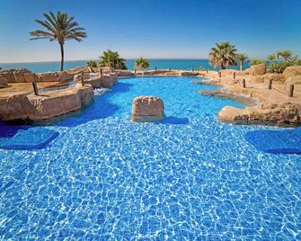 Holiday World Riwo Affiliated by Meliá - Benalmádena - Uima-allas