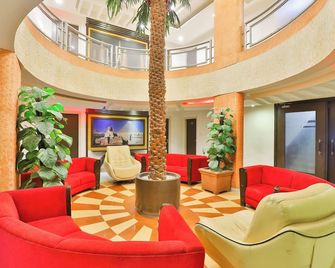 Hotel Europa Inn - Rajkot - Lobby