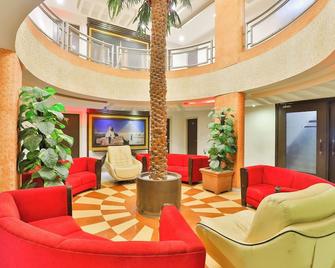 New Hotel Europa Inn - Rajkot - Lobby