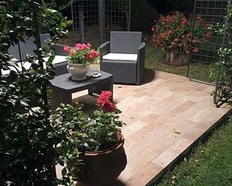 B&B Villa Maria - Terni - Patio