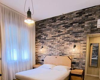 Hotel Miramonti - Schio - Camera da letto