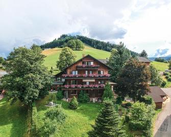 Oberdeisenhof Land- und Wanderhotel Garni - Baiersbronn - Budova