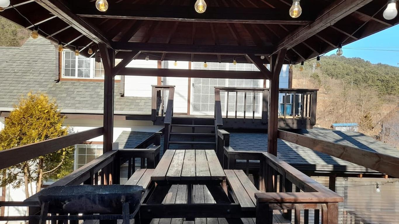 إزمير بنسيون