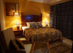 Accra Royal Castle Apartments & Suites - Kwabenyan - Bedroom