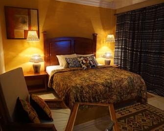 Accra Royal Castle Apartments & Suites - Kwabenyan - Bedroom