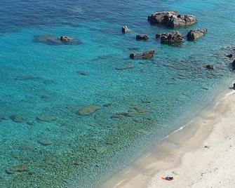 B&B in the countryside 400m from the sea - Parghelia - Strand