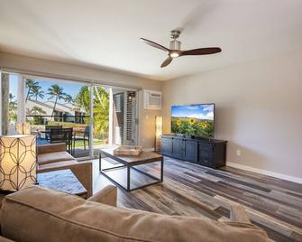 Newly Remodeled Steps to Kamaole 3 Beach! - Wailea - Sala de estar