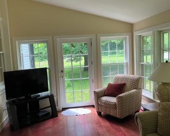 Windham Hill Inn - West Townshend - Living room