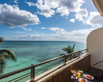 Ocean Plaza by Zamá Homes - Playa del Carmen - Balkón