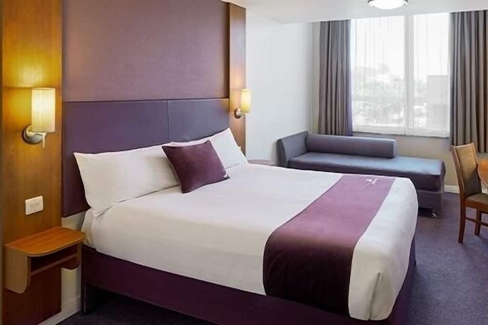 Premier Inn Bromsgrove Central - 布羅姆斯格羅夫 - 臥室