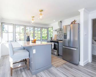 Loft on Capital - Ideally located to Distilleries - Frankfort - Kitchen