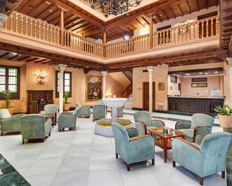 سيركوتيل بالاثيو دي لوس جامبوا - غرناطة - ردهة