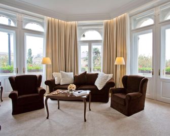 Palace Hotel Zagreb - Zagreb - Stue