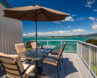 Bay Breeze - Stephens Bay, Kaiteriteri Home - Kaiteriteri - Balcony