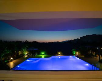 Golden Rose Suites - Chania - Pool