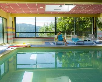 Evasion Tonique - Villers-le-Lac - Piscine