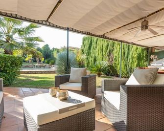 Holiday Home acacies by Interhome - Navata - Patio