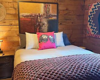 Bunkhouse 38: Serene Wilderness Retreat near Esopus Creek - Big Indian - Bedroom