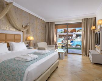 La Marquise Luxury Resort Complex - Kallithea - Bedroom